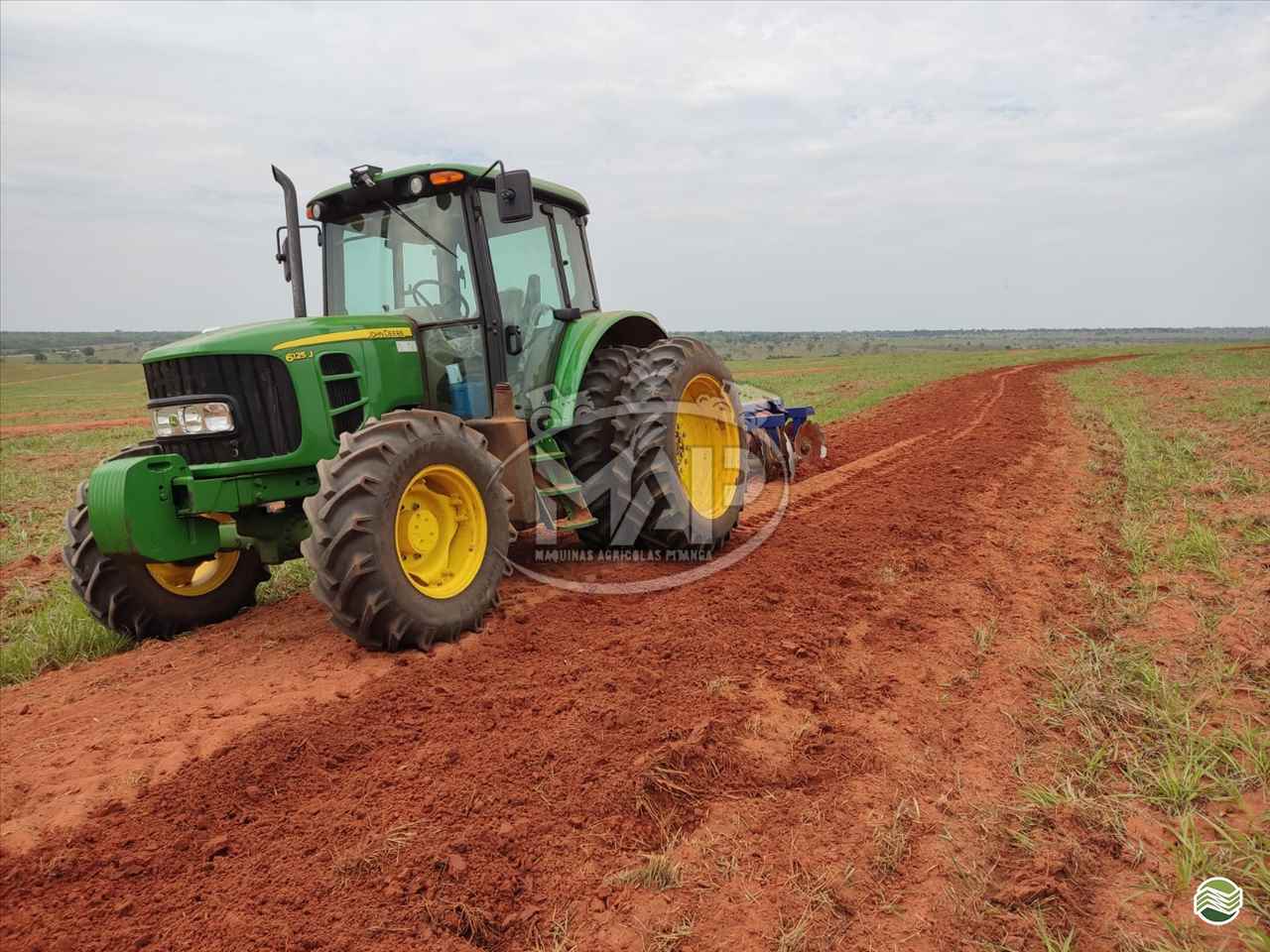 TRATOR JOHN DEERE JOHN DEERE 6125J Tração 4x4 Máquinas Agrícolas Pitanga PITANGA PARANÁ PR